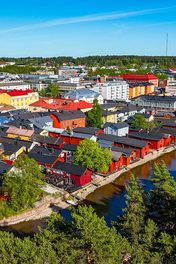 Porvoo: red riverside houses